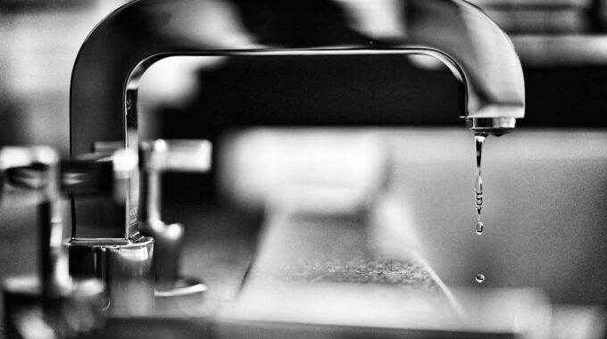 Five Essential Tips for Maintaining Your Home’s Plumbing System