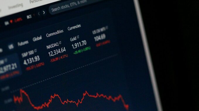 Advantages of Investing in Index Funds: A Detailed Guide