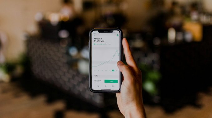 Why Invest in Mid Cap Stocks?