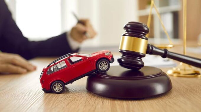 What You Should Know Before Speaking to an Insurance Adjuster After a Car Accident