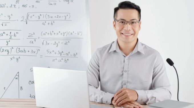 The Hidden Math Behind IT Industry How Online Calculus Tutoring Makes a Difference