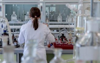 Enhancing Cleanroom Efficiency with Precision Environments