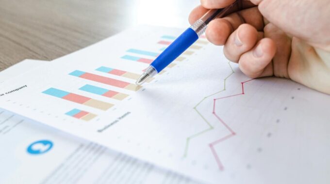 How to Pick the Right Amazon Analytics Tool for Your Business