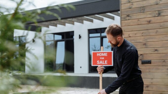 Innovative Ways to Prepare a Home for a Quick and Stress-Free Sale