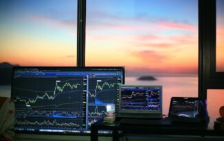 How Stock Valuation Influences Your Investment Timing and Profitability