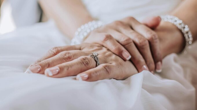 Gifting with Grace: Choosing Elevated Fine Jewelry for Life’s Biggest Moments