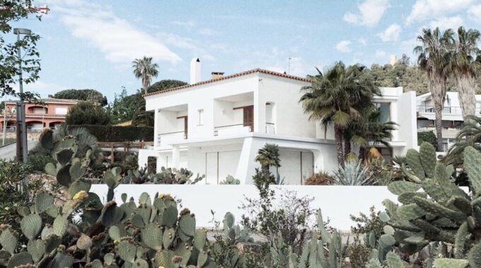Enhancing Comfort and Savings: Practical Steps for Savvy Homeowners