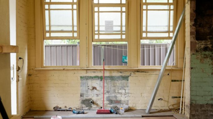 Renovation Tips for Flipping Abandoned Homes