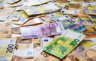 From Listing to Closing: How a Cash Offer Speeds Up the Sale